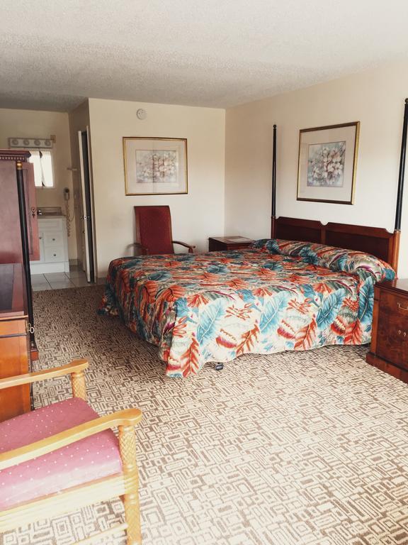 The Keys Motel Kissimmee Room photo