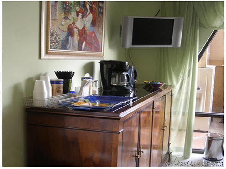 The Keys Motel Kissimmee Restaurant photo